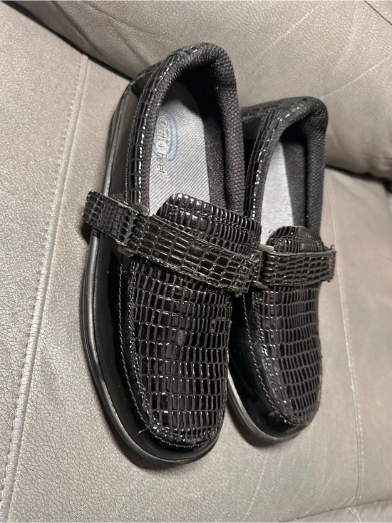 Shoes - Orthofeet Chelsea women's casual shoes in black croc-embossed patent leather